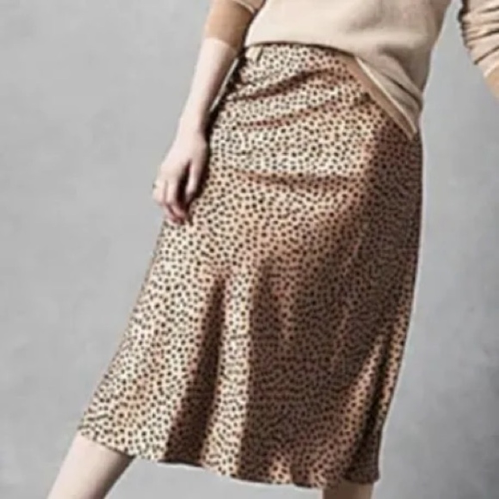 J.Crew Women’s Pull-on slip skirt in leopard dot size M